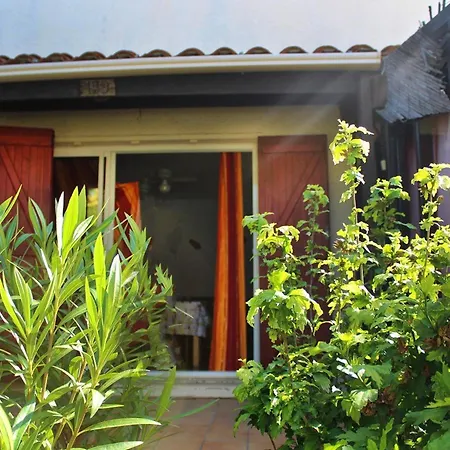 Tatil Evi Mitoyenne Calme, Terrasse, Parking, Clim, Cap D'agde - Fr-1-607-89