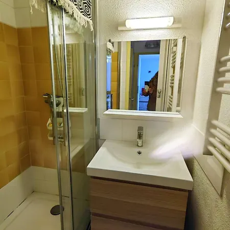 Mitoyenne Calme, Terrasse, Parking, Clim, Cap D'agde - Fr-1-607-89 Tatil Evi