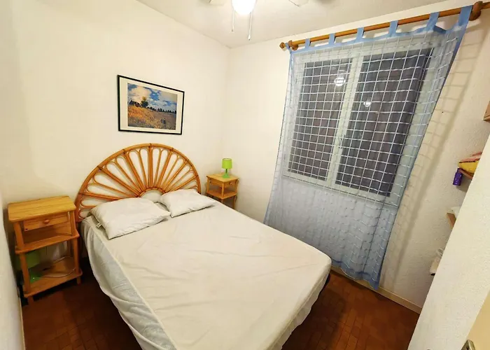 Mitoyenne Avec Piscine, Parking, Climatisation Et Proche Mer, Idéale Pour 4 Personnes - Fr-1-607-89 Hébergement de vacances Agde