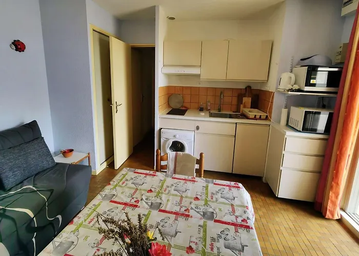 Mitoyenne Avec Piscine, Parking, Climatisation Et Proche Mer, Idéale Pour 4 Personnes - Fr-1-607-89 Hébergement de vacances *