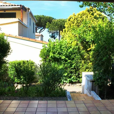 Mitoyenne Calme, Terrasse, Parking, Clim, Cap D'agde - Fr-1-607-89 Tatil Evi